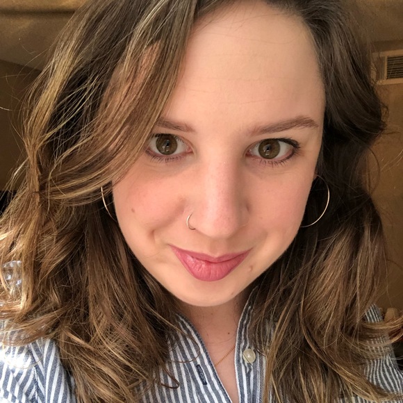 Meet your Posher, Dana - Picture 3 of 3